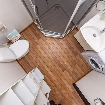 Laurent - By Pailsek Pajury Palanga