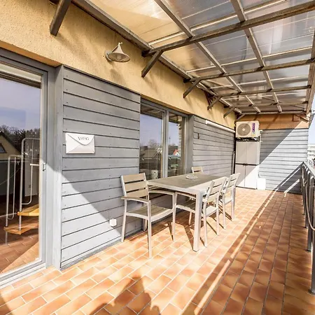 Laurent Apartment